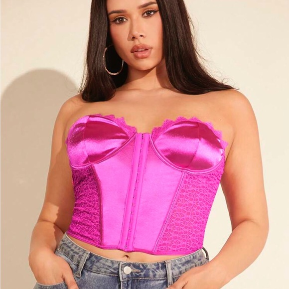 Plus Size Lace Patchwork Strapless Top - Picture 1 of 4